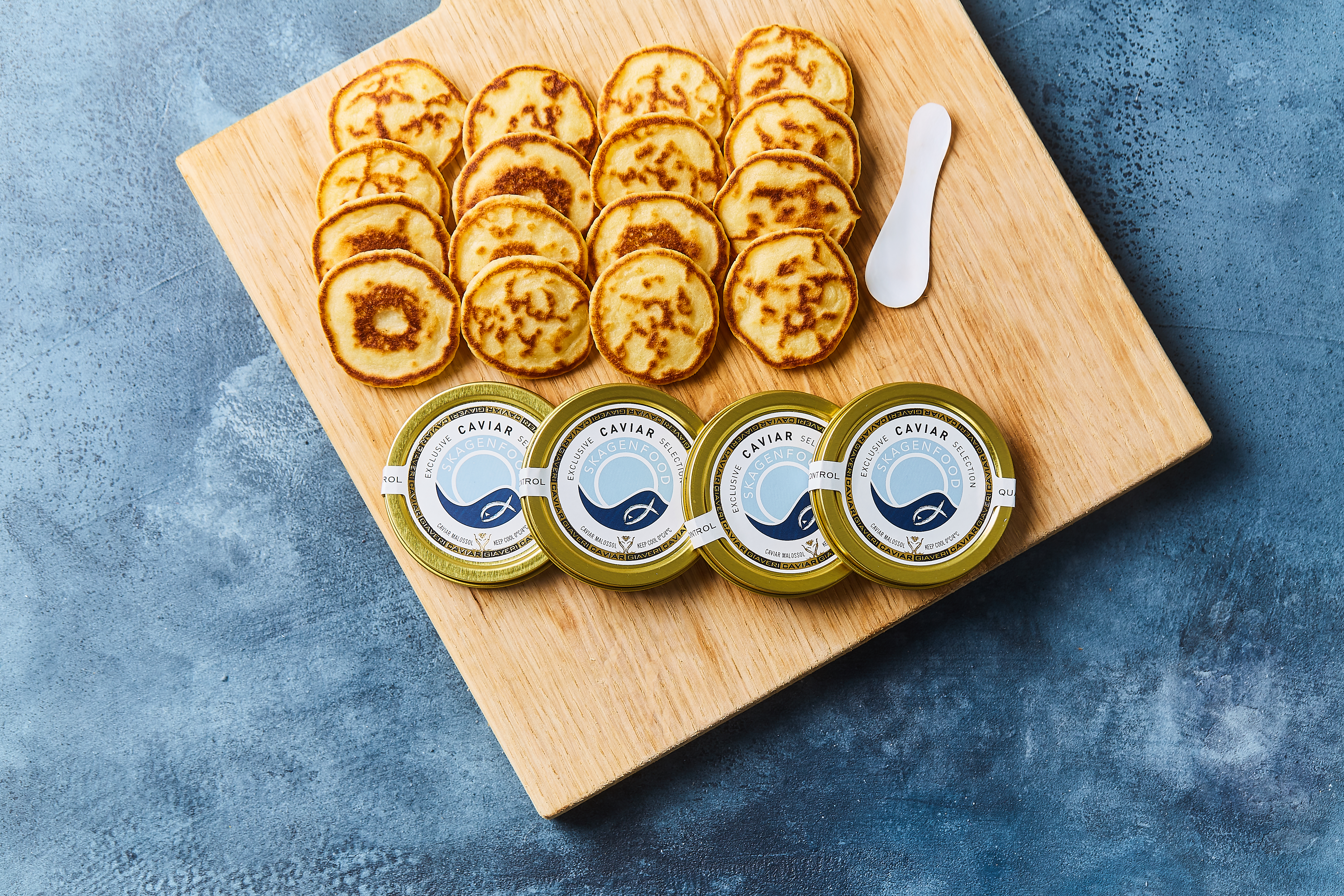 Caviar & Blinis Kassen, Caviar & Blinis Kassen